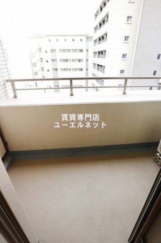 バルコニー　バルコニー付きで採光＆風通し良好！