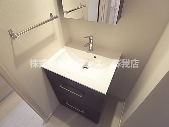 洗面設備　忙しい朝には欠かせない洗面所です