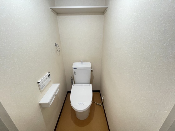 トイレ　※別号室の写真です