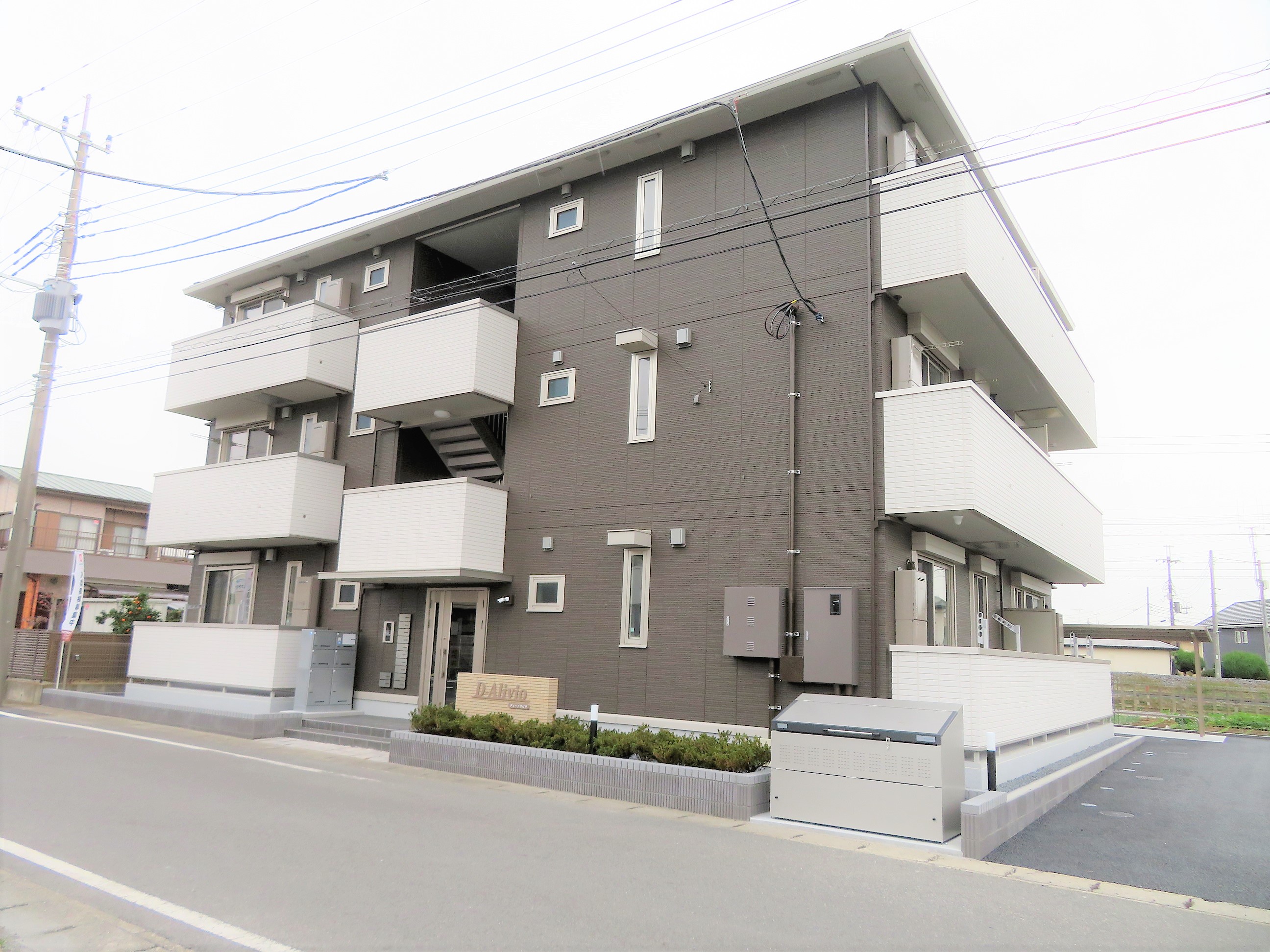 建物外観　大和ハウスのDルーム！貴重なペット可物件です☆