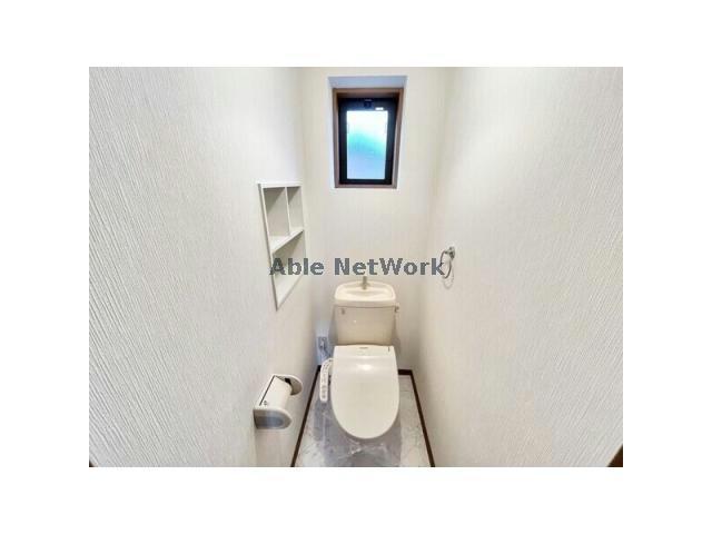 西尾市 2階建 築19年のトイレ写真