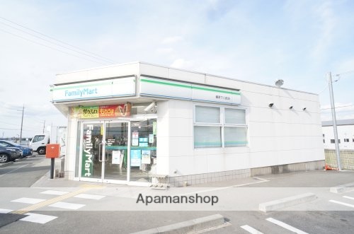 コンビニ　ファミリーマート　橿原下八釣店（コンビニ）まで904m