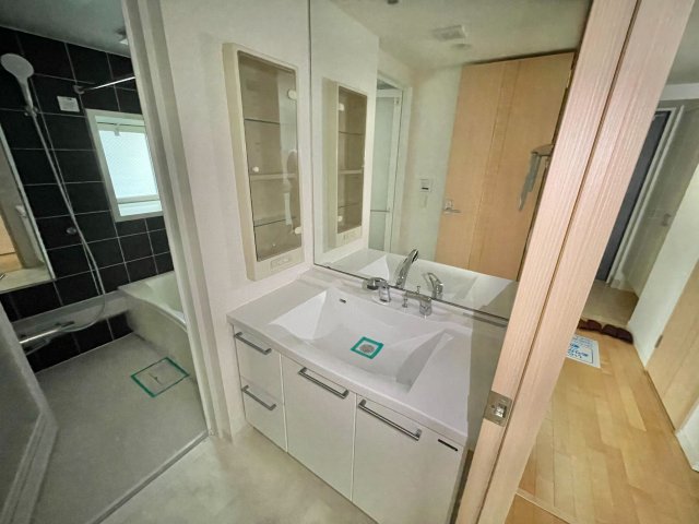 洗面設備　※同タイプ別部屋参考写真