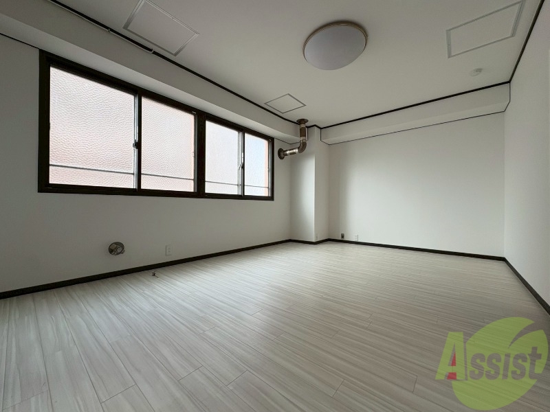 居室・リビング　広くてキレイなお部屋が広がっていて、充実した生活が送れそう。