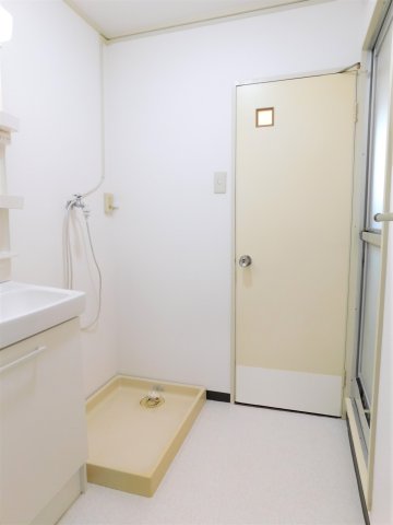 洗面設備　他の部屋の写真です