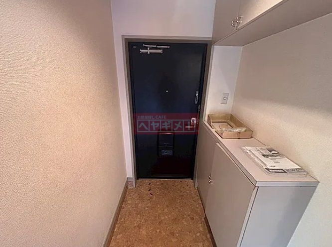 キッチン　玄関