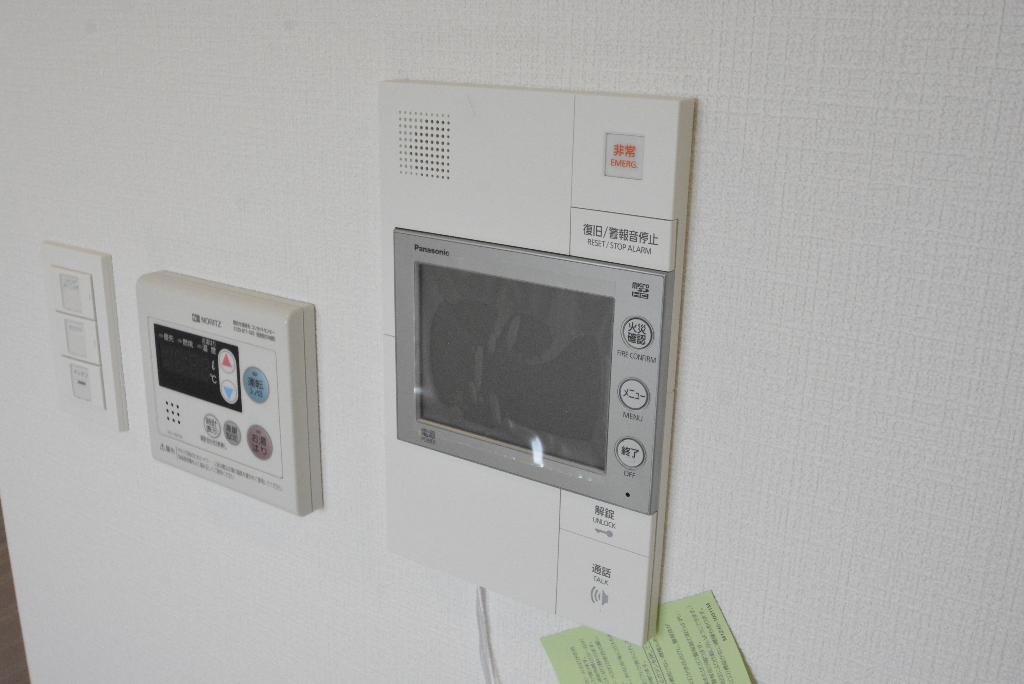 セキュリティ　カメラ付インターホン