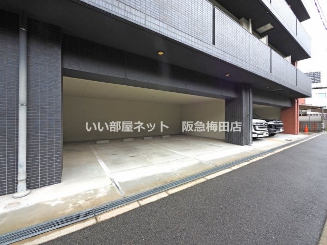 駐車場　※同仕様写真となります。