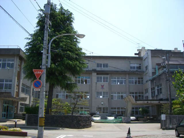 小学校　富山市立堀川小学校（小学校）まで1393m
