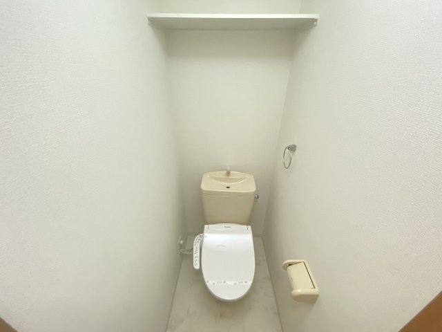 トイレ　ゆったりとした空間のトイレです