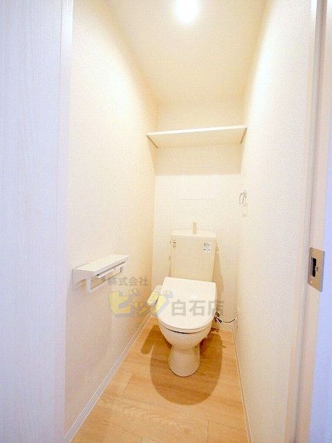トイレ　ウォシュレット付きのトイレです♪