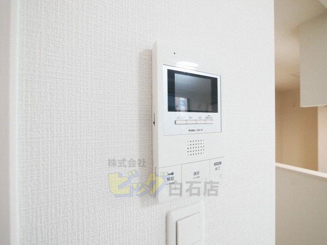 セキュリティ　防犯面で安心のＴＶモニターホン設備が付いています♪