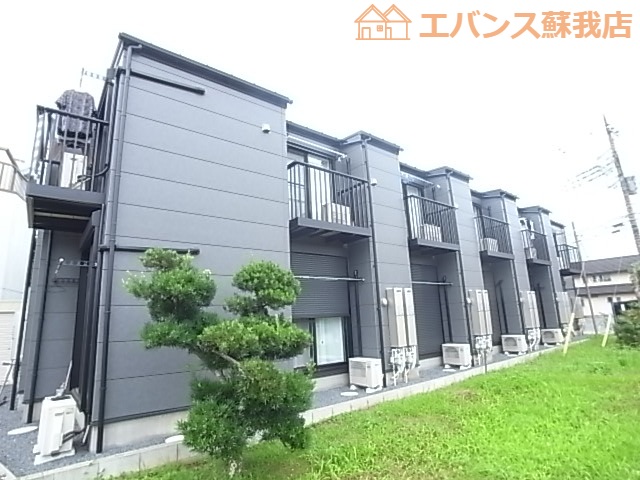 建物外観　現在、建築中。フリーレント1ヵ月ついてます。