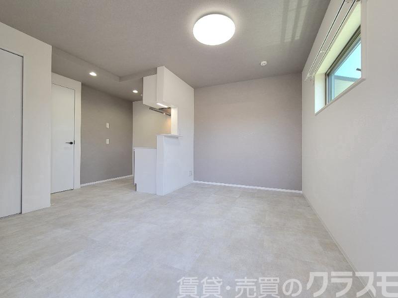 居室・リビング　カウンターキッチンです♪