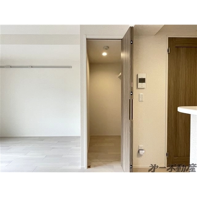 収納　ウォークインクローゼット