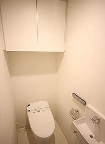 トイレ　別タイプ部屋　参考写真です