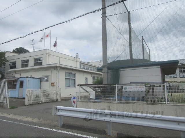 小学校　保津小学校（小学校）まで1800m