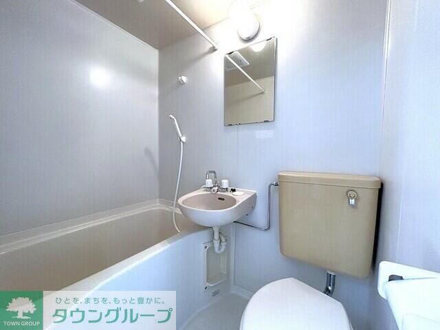 バス・シャワールーム　同物件別部屋写真