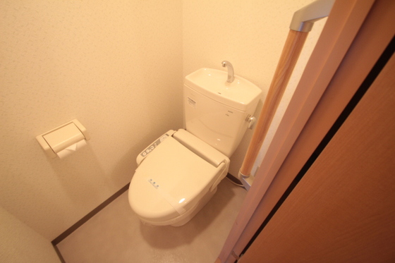 トイレ　※別部屋の写真です
