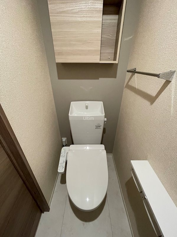トイレ　※別のお部屋のお写真です。御参考までに。