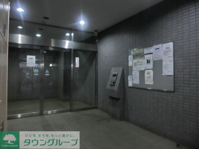 エントランス　★オートロック★
