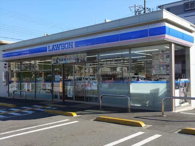 コンビニ　ローソン尼崎水堂町店（コンビニ）まで102m