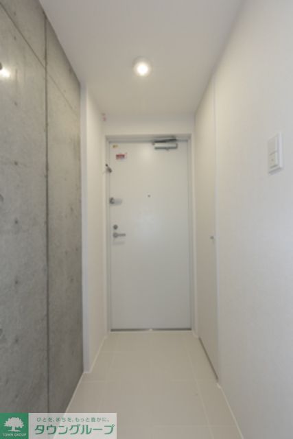 玄関　※写真は同タイプ住戸です。