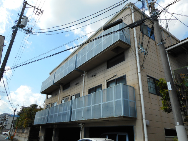 ＪＲ呉線 竹原駅 徒歩6分 3階建 築33年の外観写真