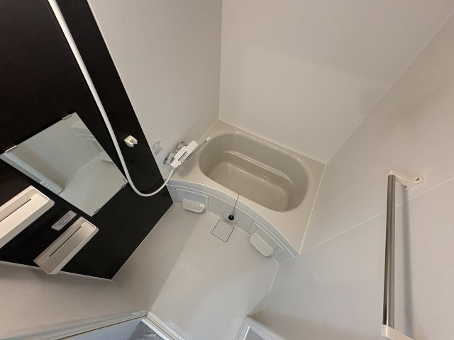 バス・シャワールーム　落ち着いた空間のお風呂です