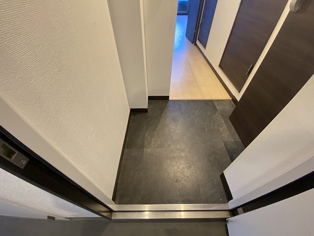 玄関　退去後写真