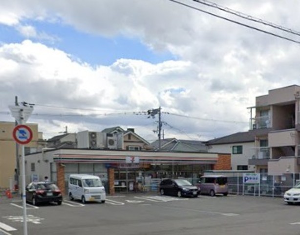 コンビニ　セブンイレブン　豊中螢池東町店（コンビニ）まで598m