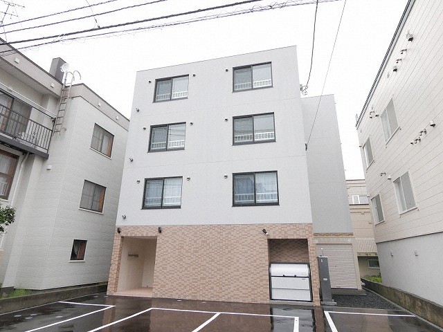 建物外観　☆物件名【プルメリア栄通】とお伝えください！