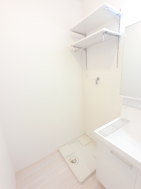 その他設備　洗濯機置き場です。防水パンあります。