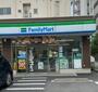 コンビニ　ファミリーマート 東五軒町店（コンビニ）まで197m