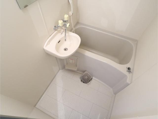 バス・シャワールーム　バス