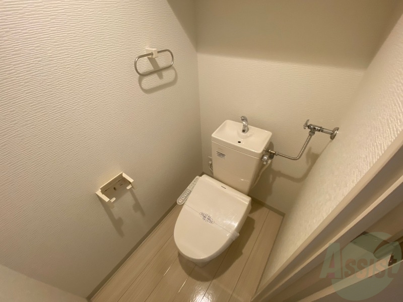 トイレ　ウォシュレット機能がついたトイレ。安心して使用できますね。
