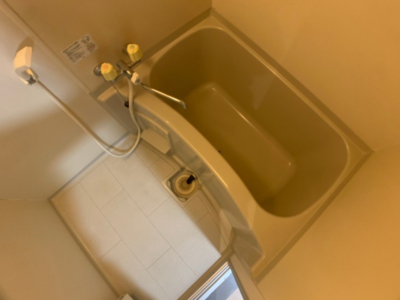 バス・シャワールーム　お風呂です。ゆっくりお風呂につかるのも体に良いですね～