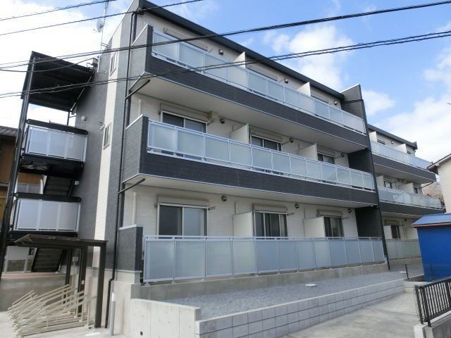 建物外観　２０１７年２月築のＳＥＣＯＭ対応マンション。