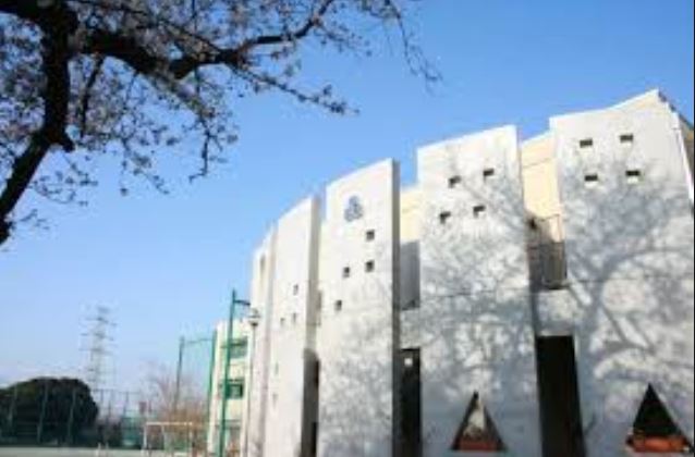 中学校　世田谷区立砧中学校（中学校）まで1693m