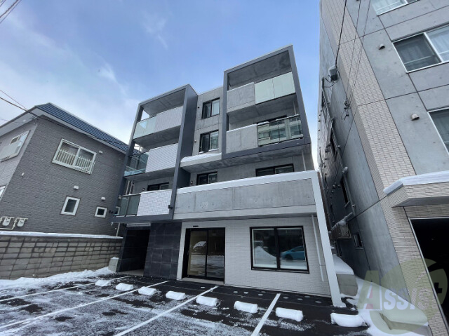建物外観　札幌市中央区南４条西「ＡＯＲＩＯ円山裏参道」