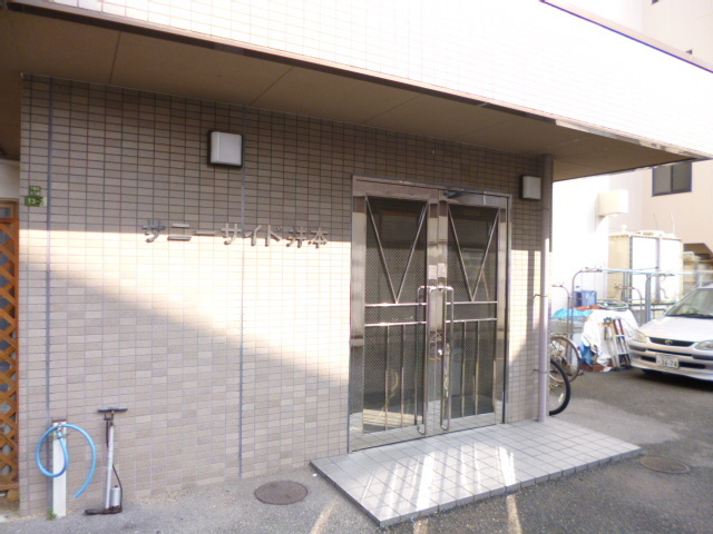 エントランス　マンション入り口です。