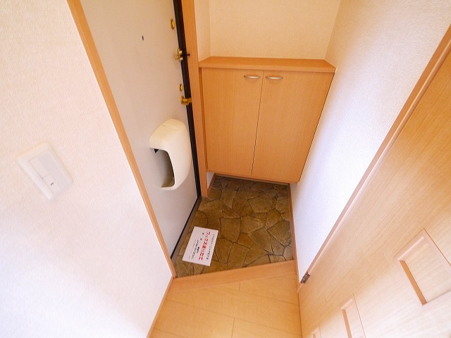 近鉄橿原線 筒井駅 徒歩5分 2階建 築19年の玄関写真