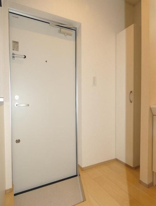 玄関　別部屋参照写真