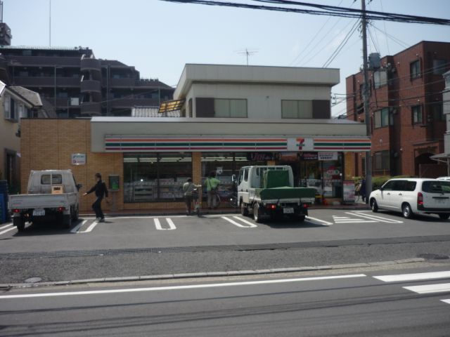 コンビニ　セブンイレブン（コンビニ）まで720m