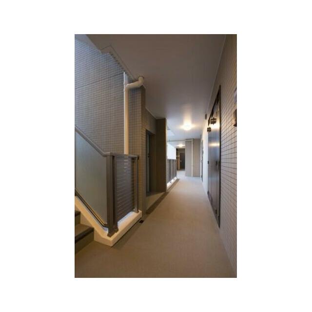 ロビー　共用廊下
