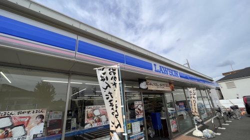 コンビニ　ローソン 昭島 東町三丁目店（コンビニ）まで119m