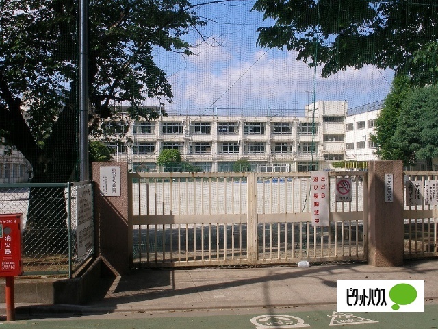 小学校　世田谷区立瀬田小学校（小学校）まで655m