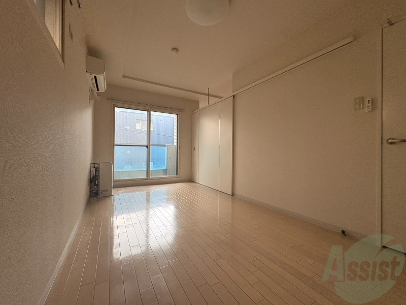 居室・リビング　広くてキレイなお部屋が広がっていて、充実した生活が送れそう。