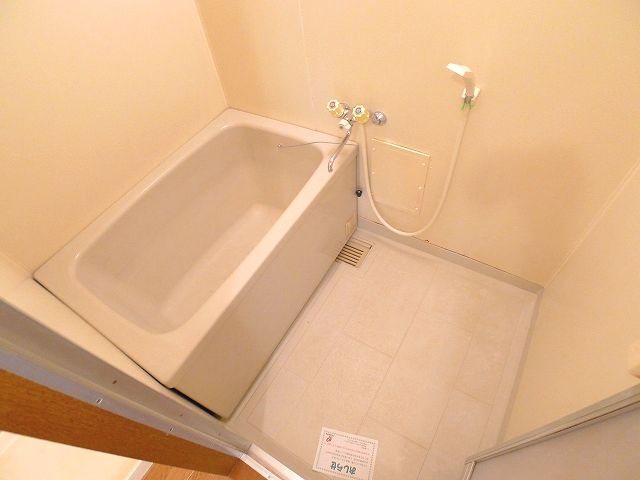 バス・シャワールーム　図面と現状に相違がある場合には現状を優先