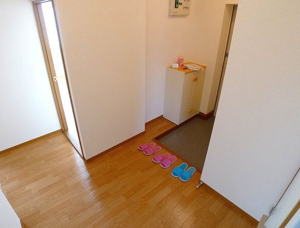 玄関　図面と現状に相違がある場合には現状を優先